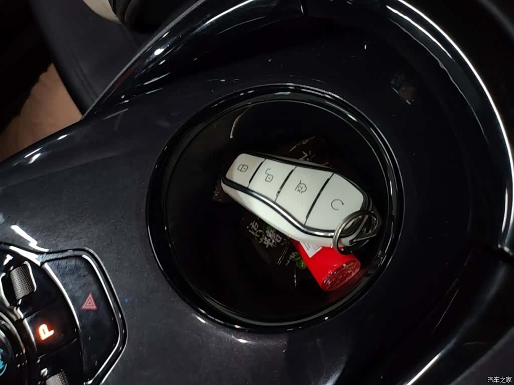 BYD E2, 2024 17
