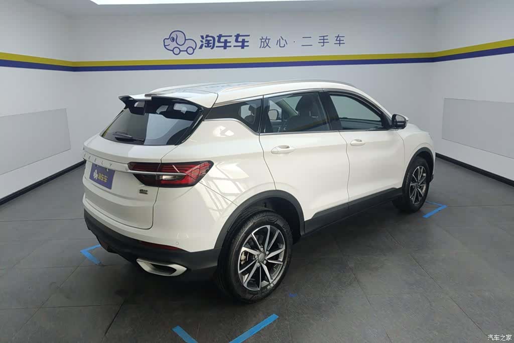 Geely Coolray, 2021 3
