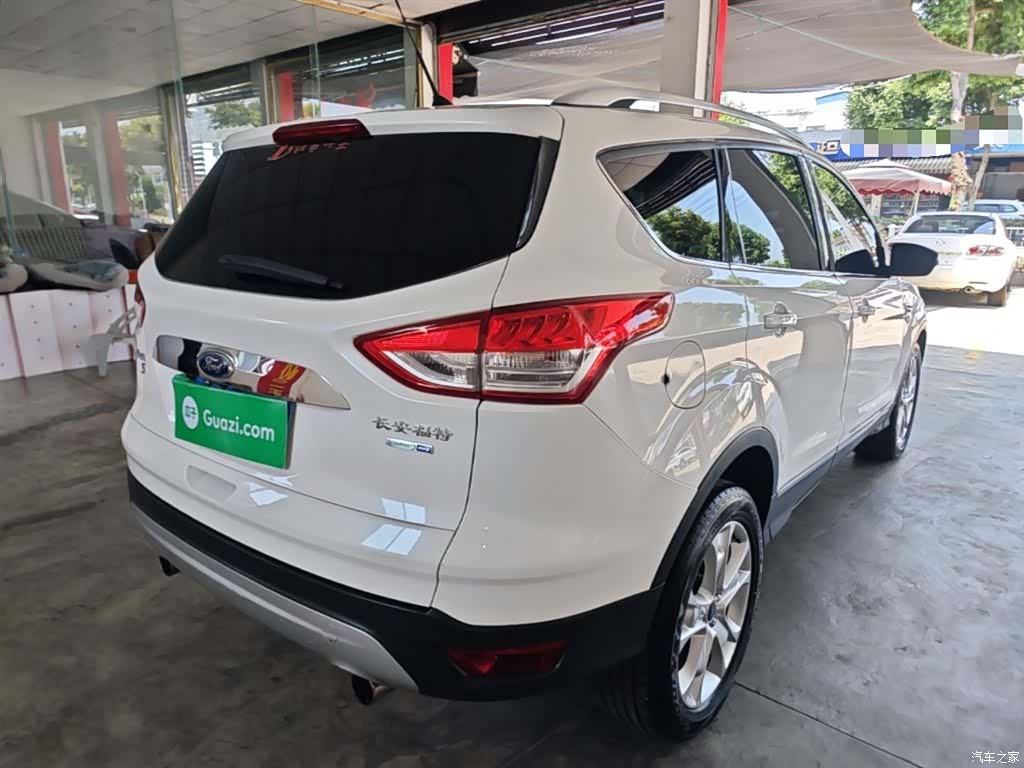 Ford Kuga, 2014 7
