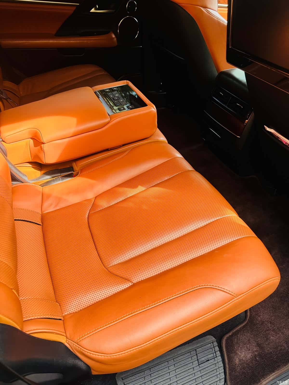 Lexus LX, 2016 18
