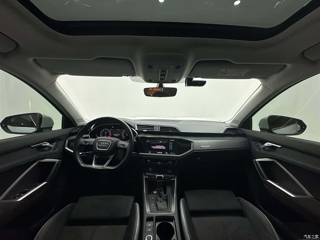 Audi Q3, 2022 22