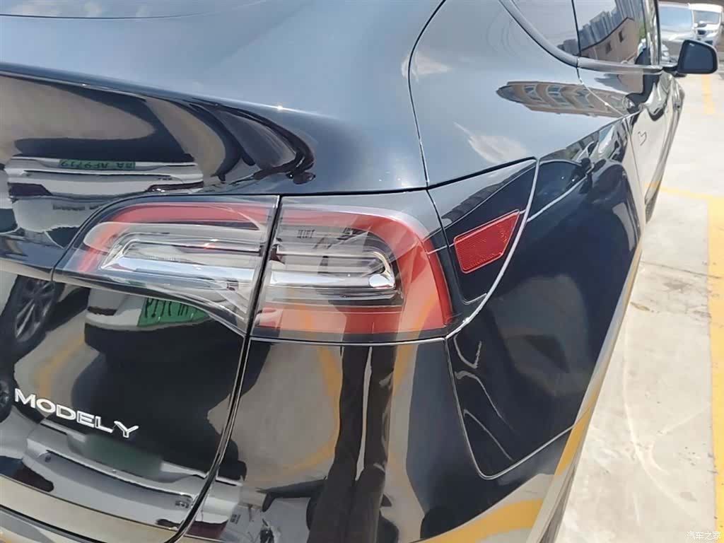 Tesla Model Y, 2022 8