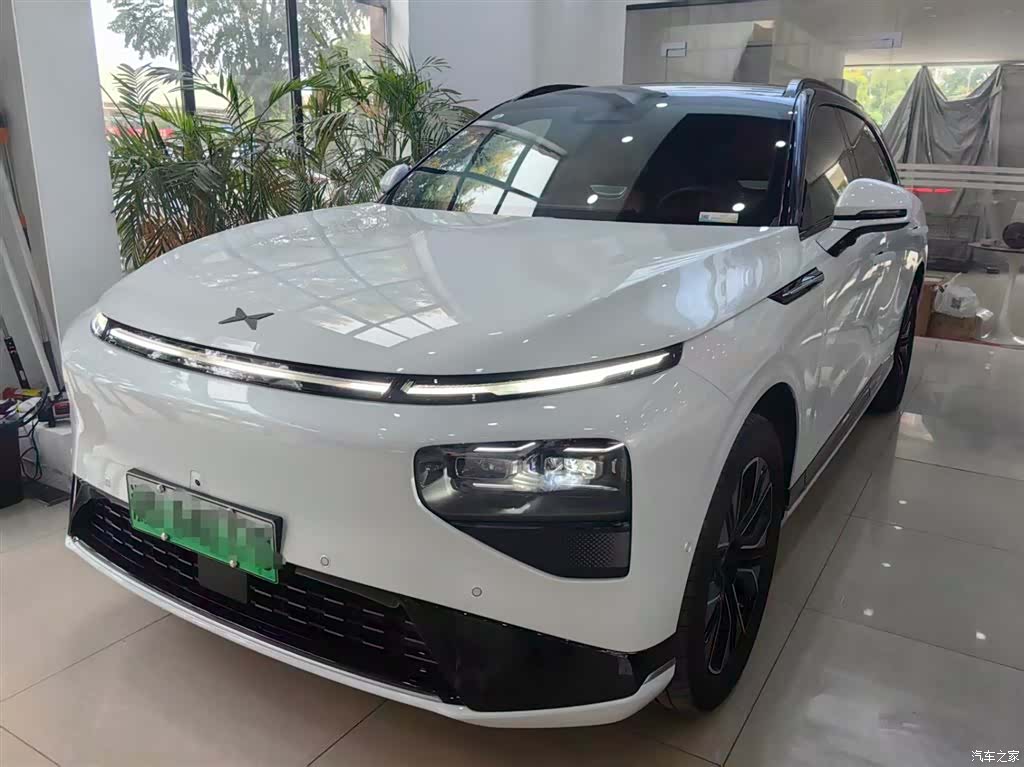 Xpeng G9