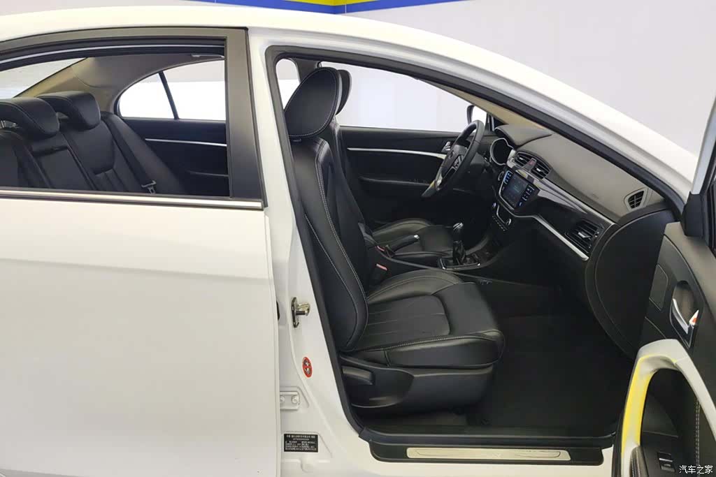 Geely Emgrand, 2016 8