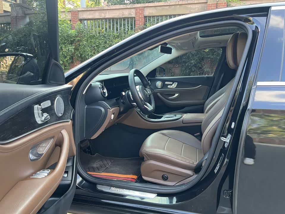 Mercedes-Benz E-class Mercedes-Benz E-class