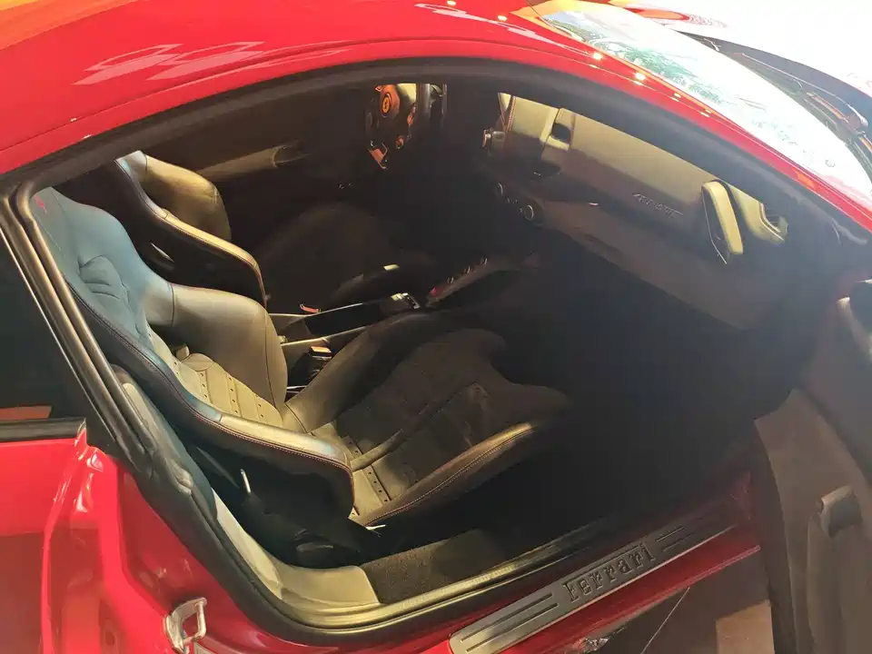 Ferrari 488
