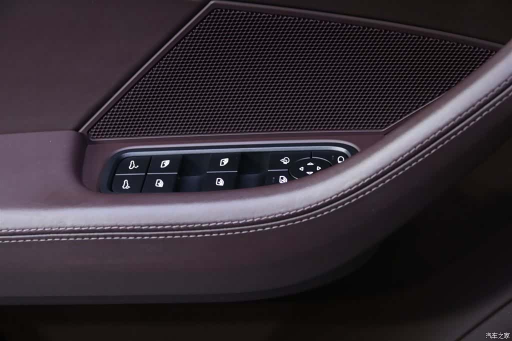 Porsche Panamera, 2022 12