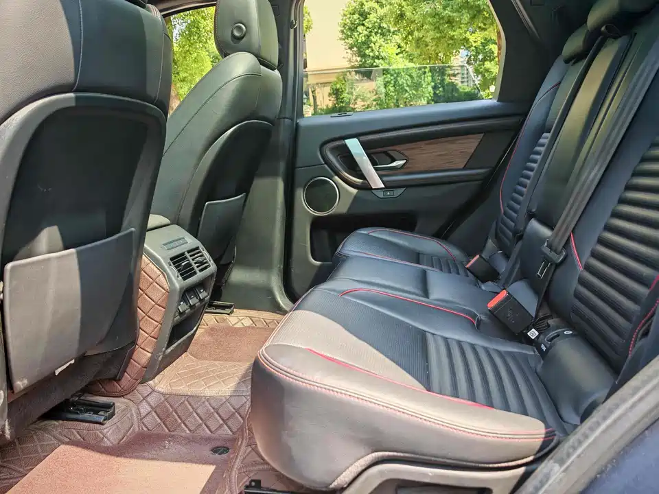 Land Rover Discover sports