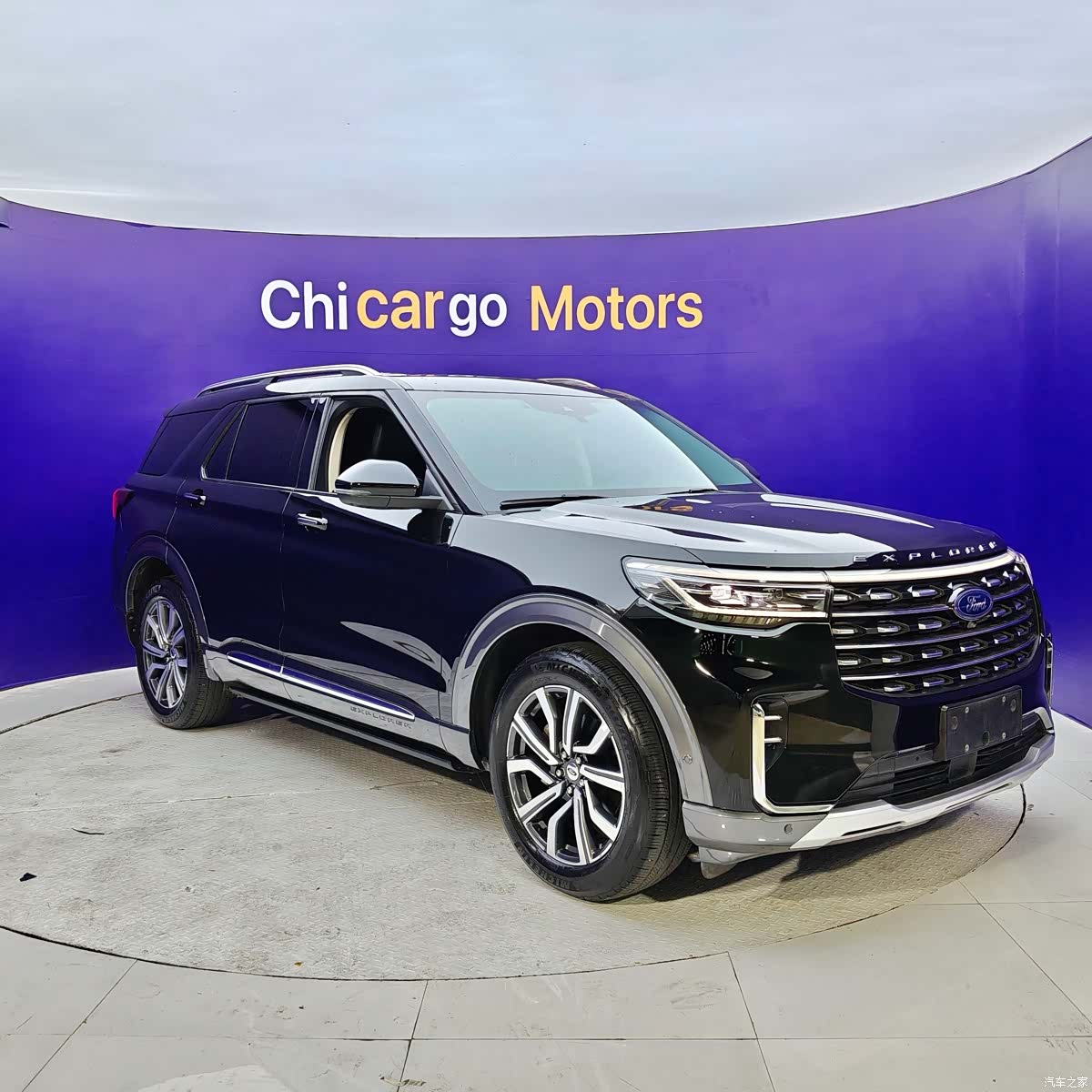 Ford Explorer, 2022 3