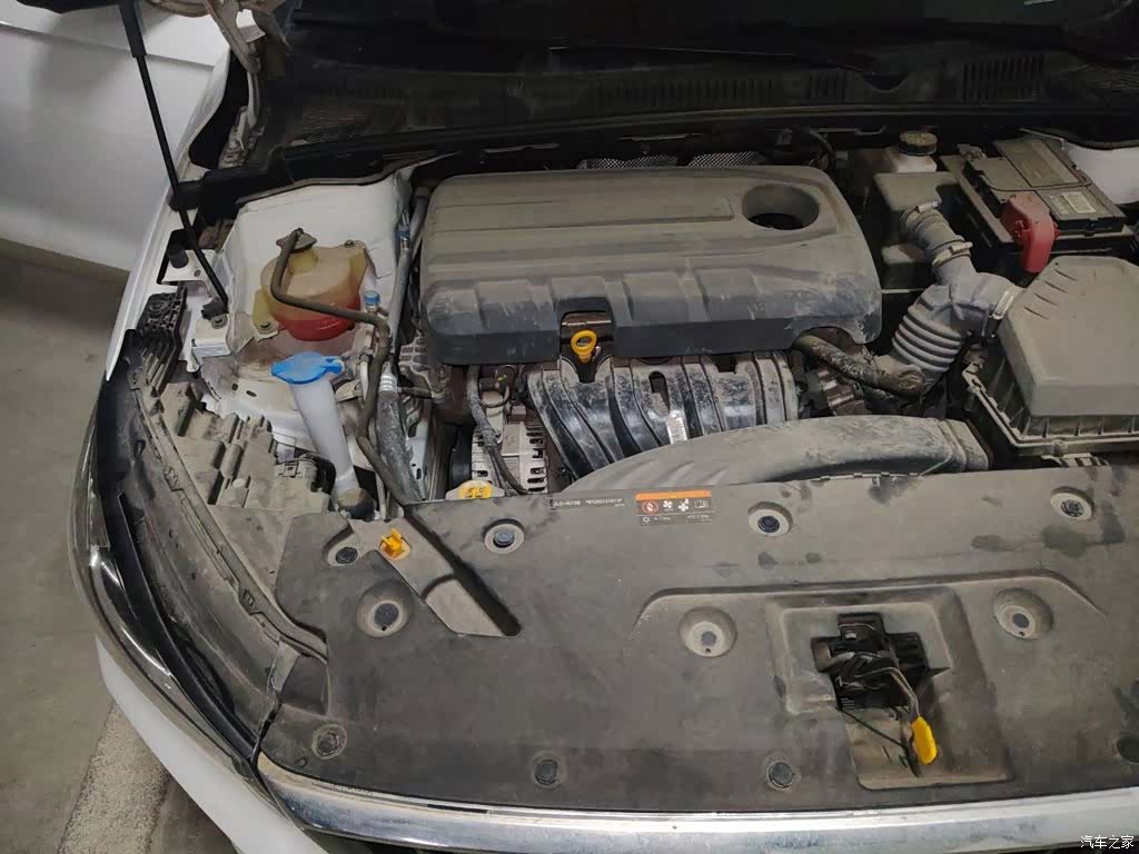 Geely Emgrand, 2022 22