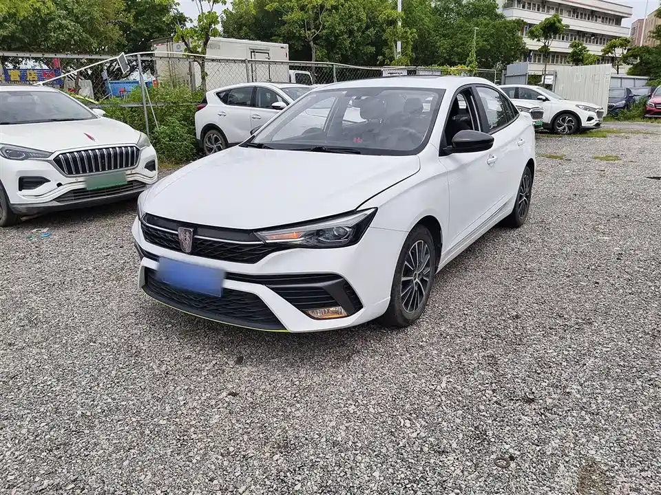 Roewe i5
