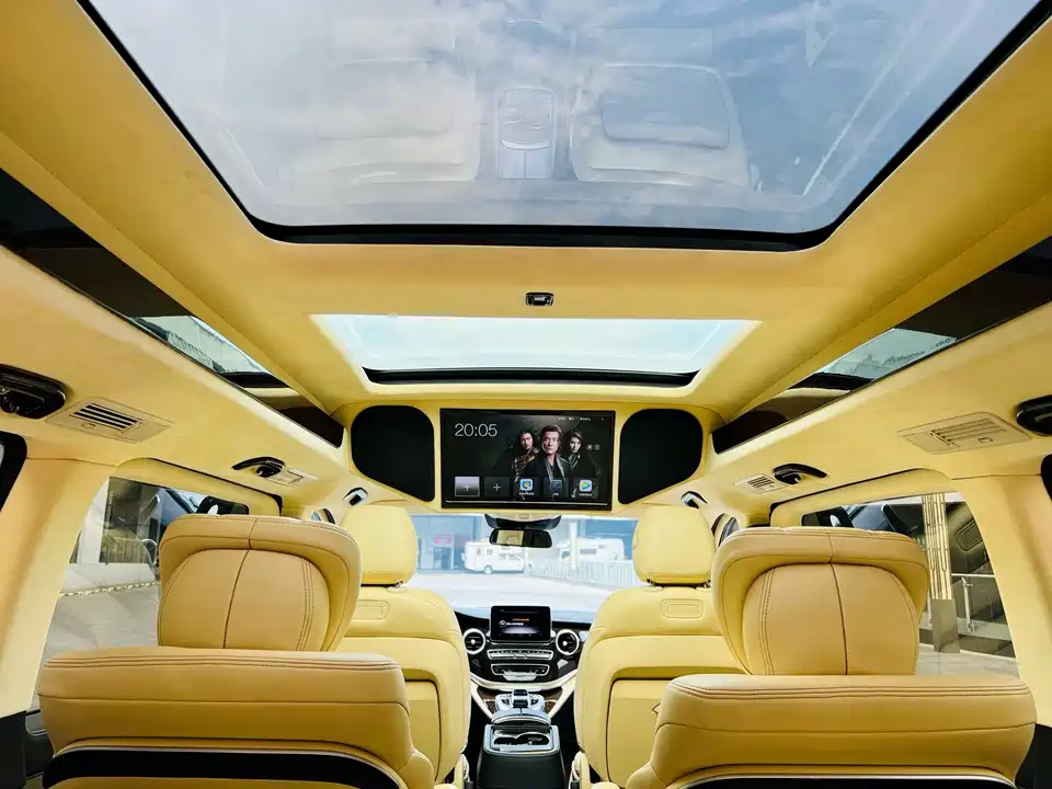 Mercedes-Benz V-class