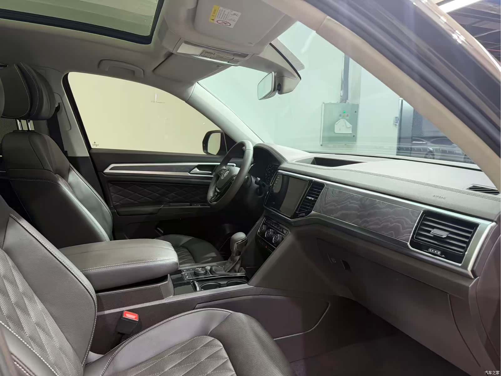 Volkswagen Teramont, 2019 10