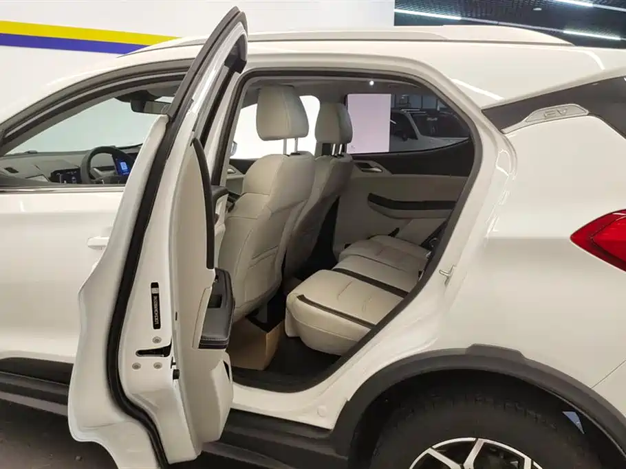 BYD Yuan Pro BYD Yuan Pro