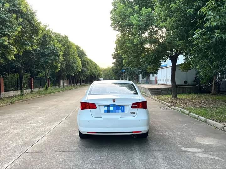 Roewe 350 2015 1.5L МКПП hao hua tian chuang ban