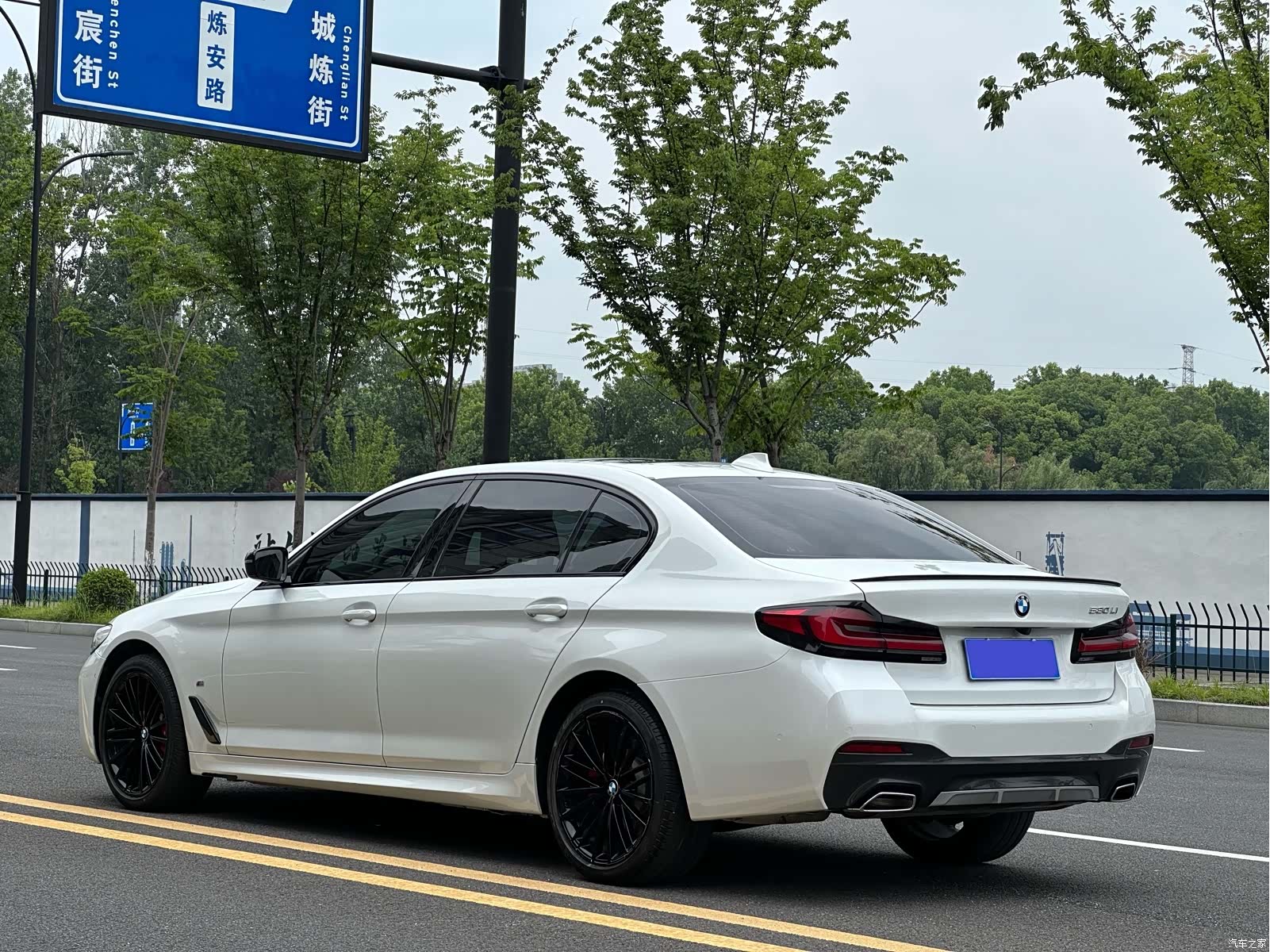 BMW 5 Series, 2022 4