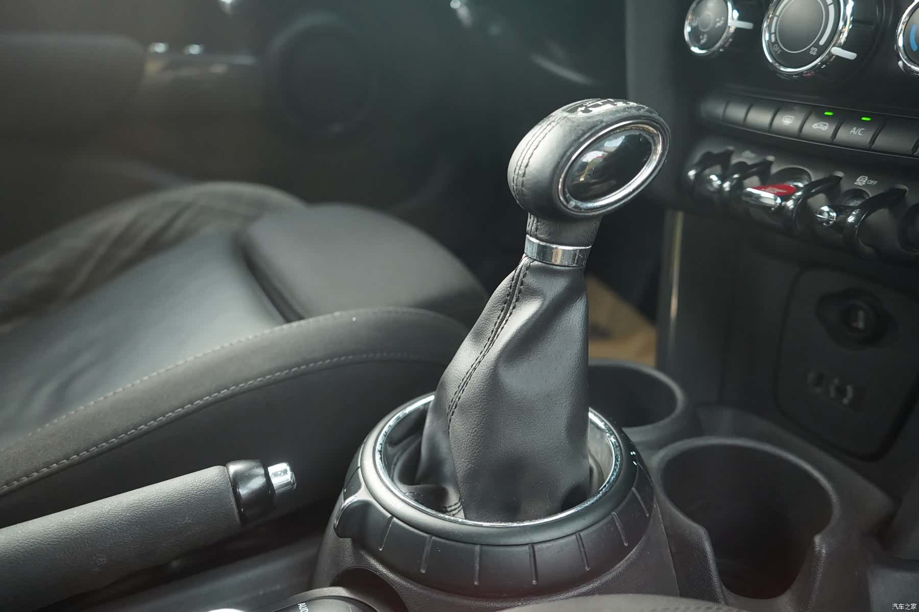 Mini Cooper, 2015 21