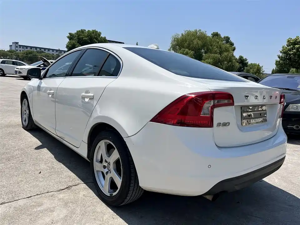 Volvo S60