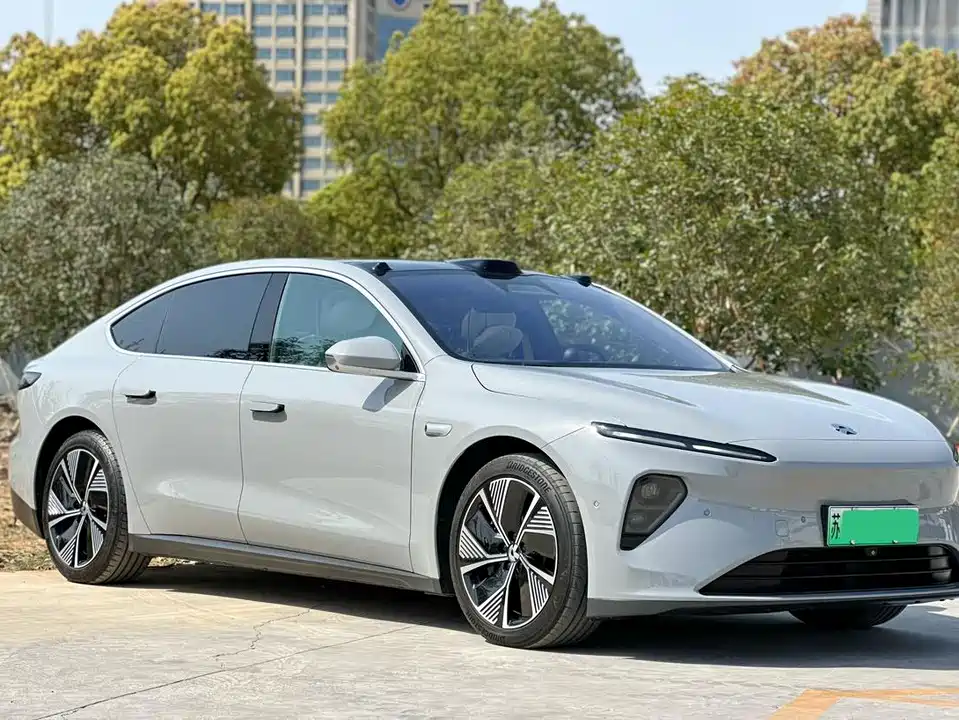 NIO ET7