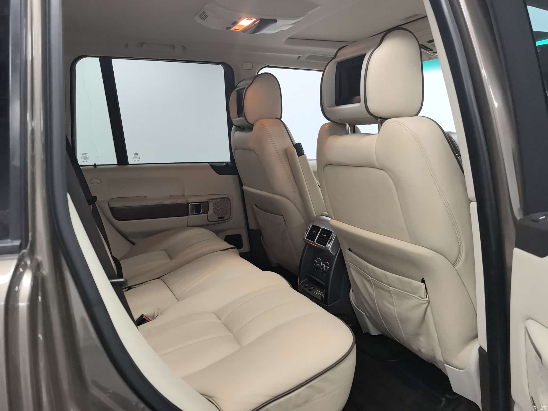 Land Rover Range Rover, 2011 7