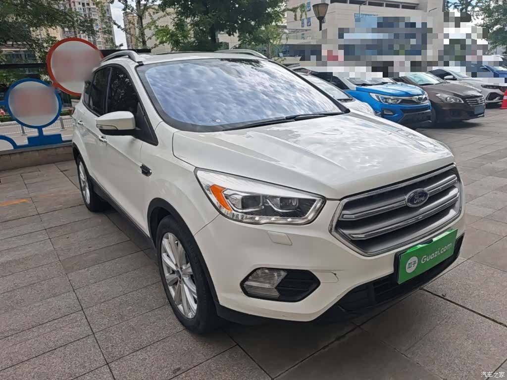 Ford Kuga, 2017 4