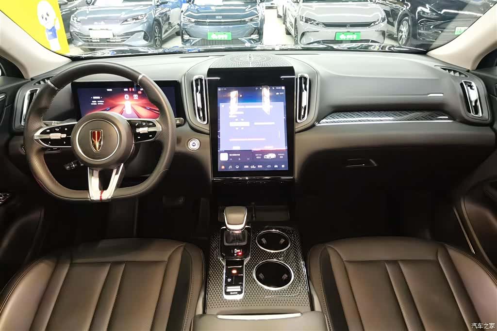 Hongqi HS3, 2024 12