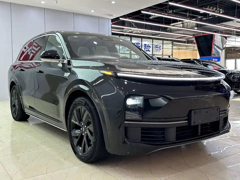 Li Auto Ideal L8