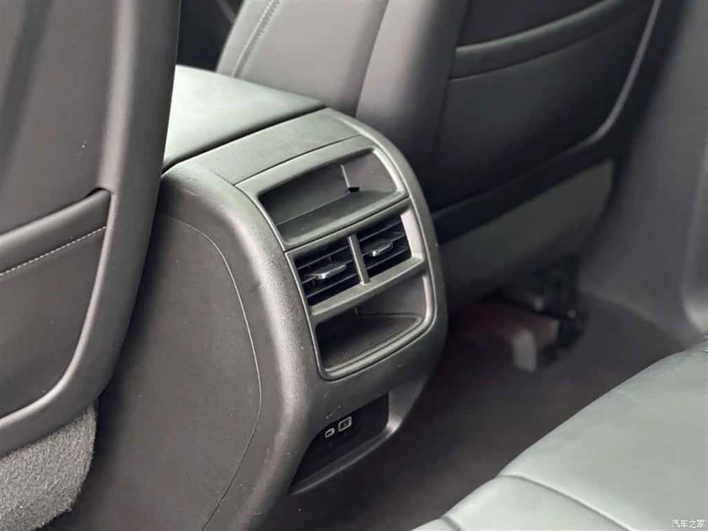 Cadillac XT5, 2019 12