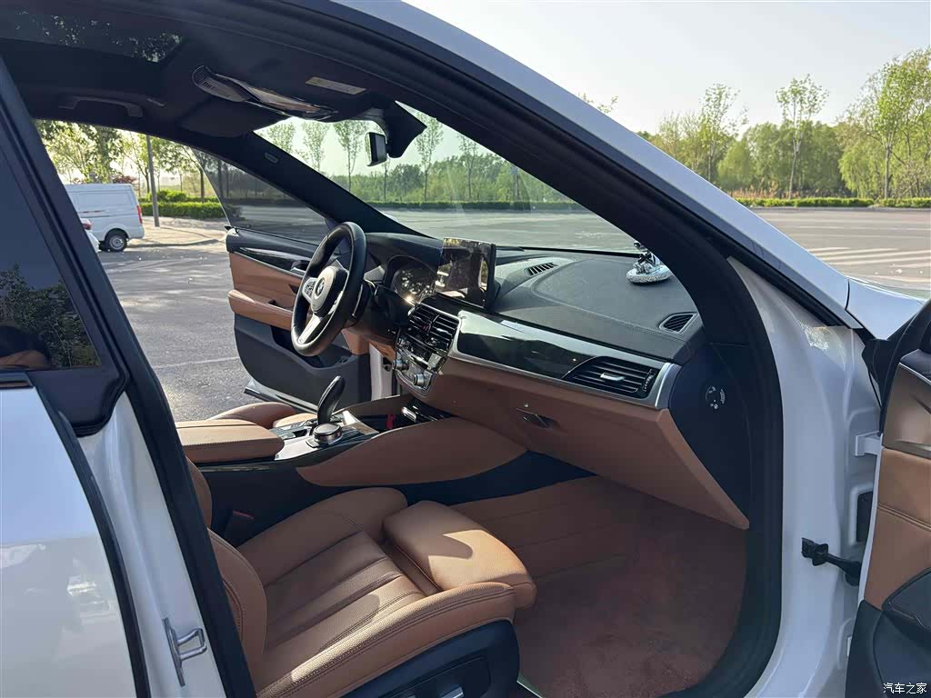 BMW 6 Series GT, 2025 8