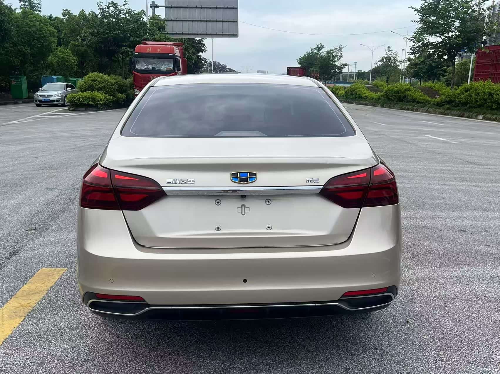Geely Emgrand, 2018 все фото