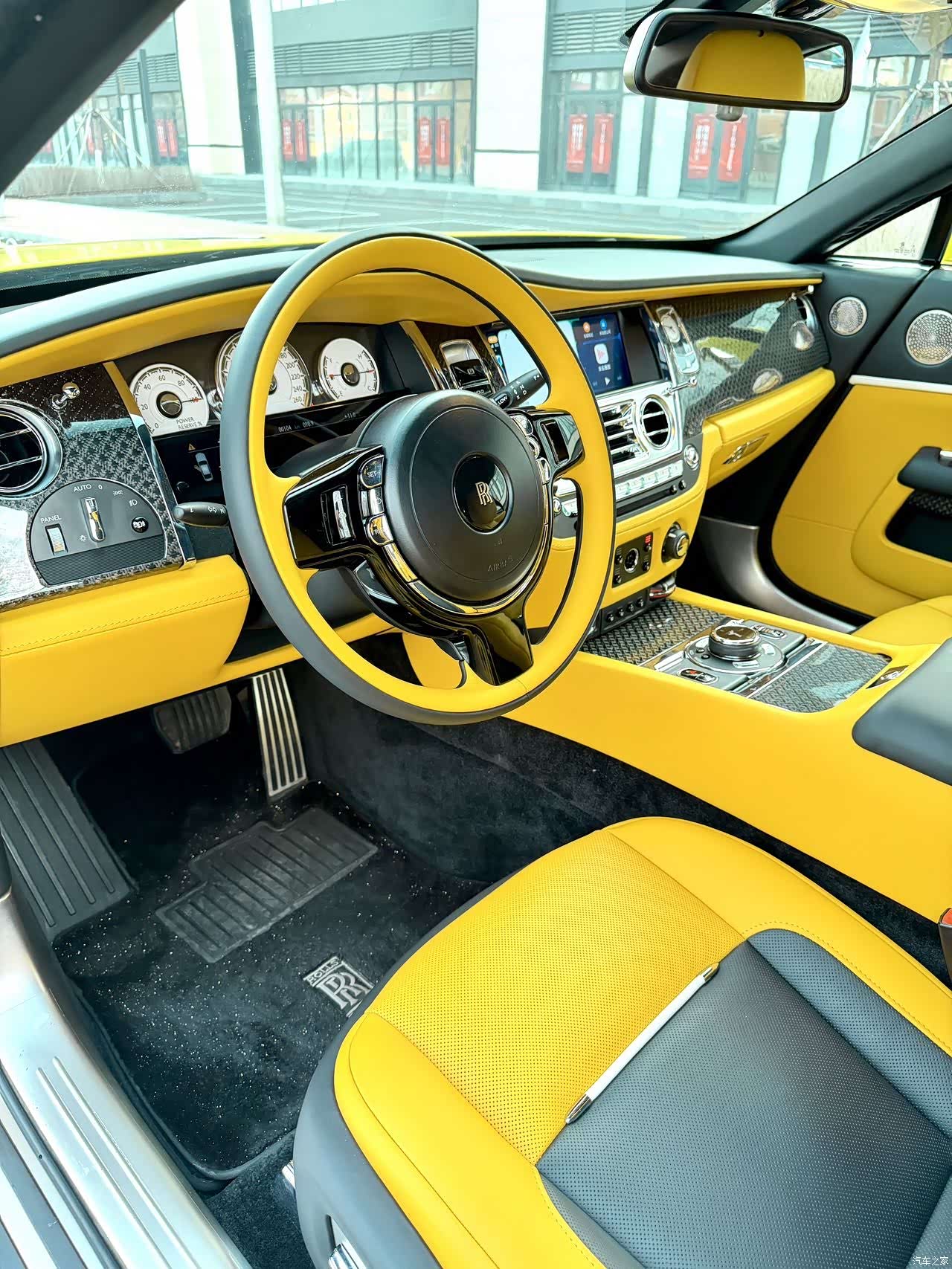 Rolls-Royce Wraith, 2018 13