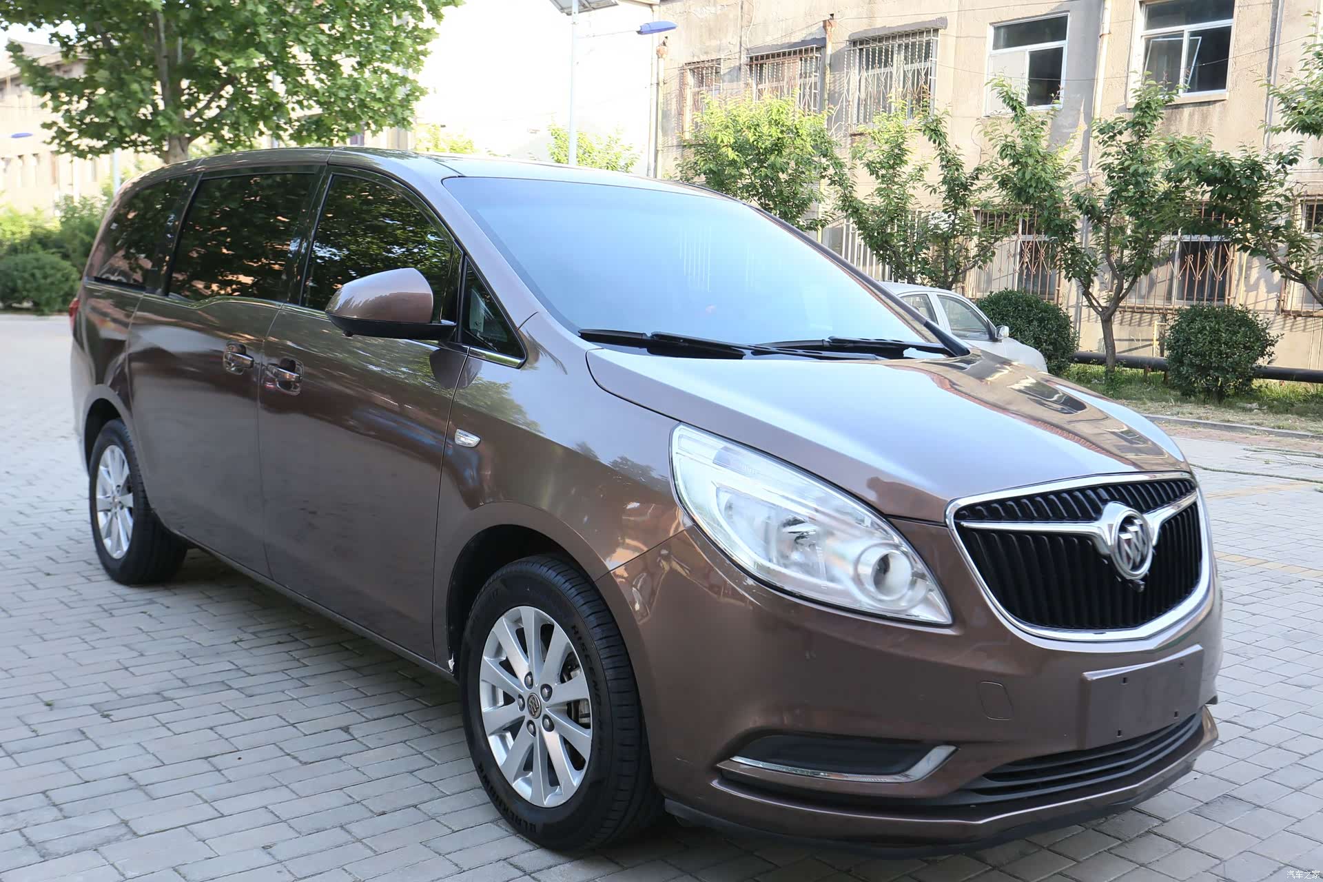 Buick GL8, 2019 3