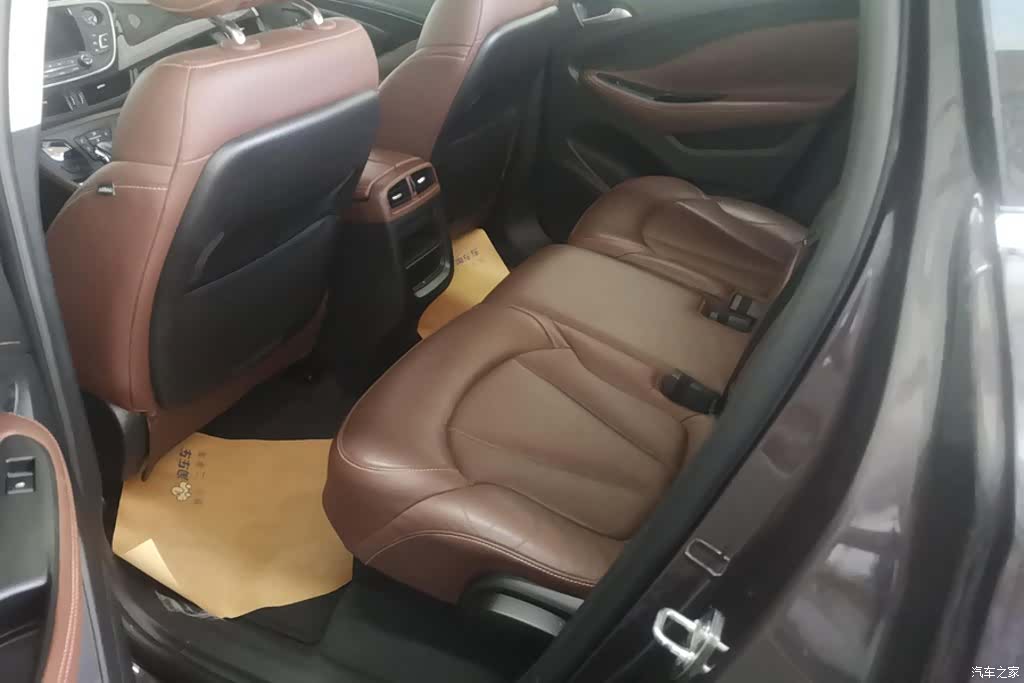 Buick Envision Plus, 2015 11