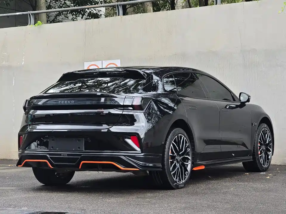 Zeekr 001