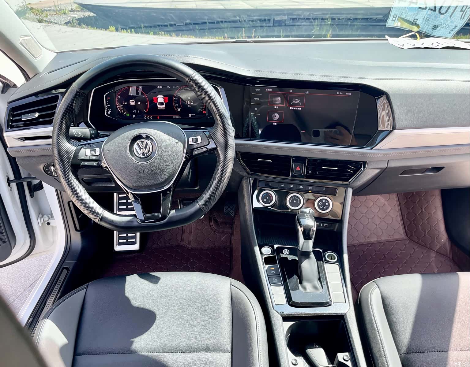 Volkswagen Sagitar, 2022 11