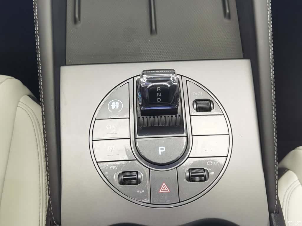 BYD Seal, 2024 13