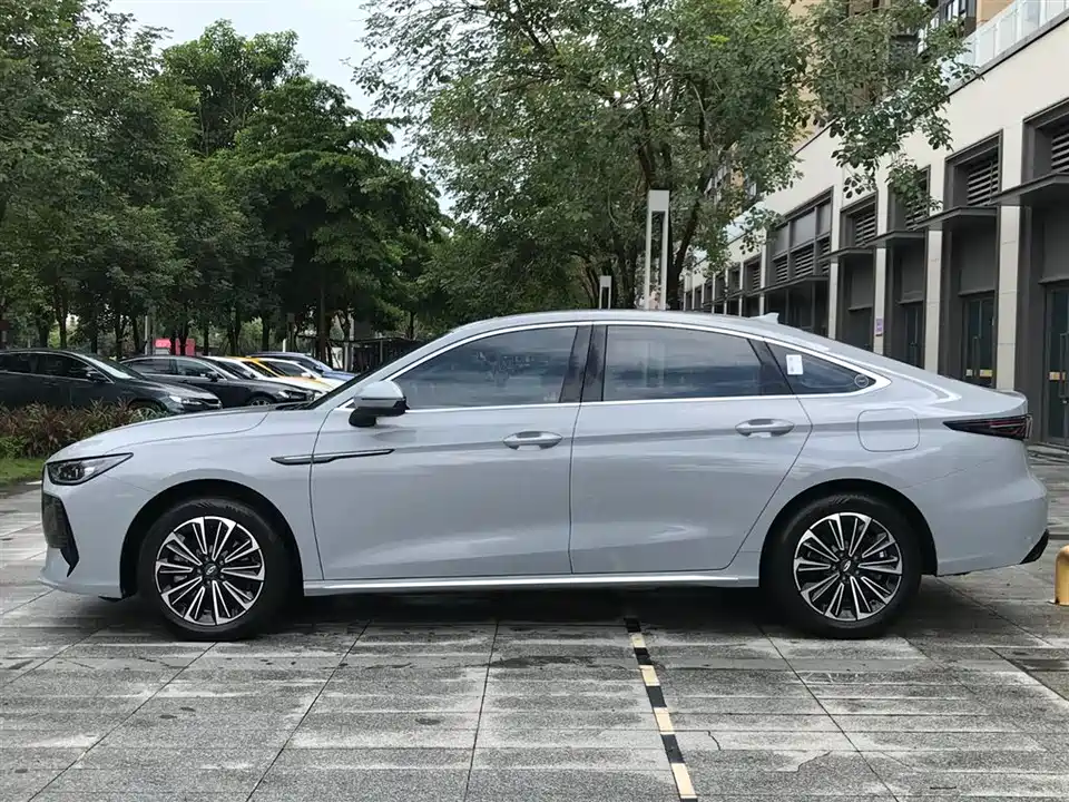 Chery Fulwin Fengyun A8L