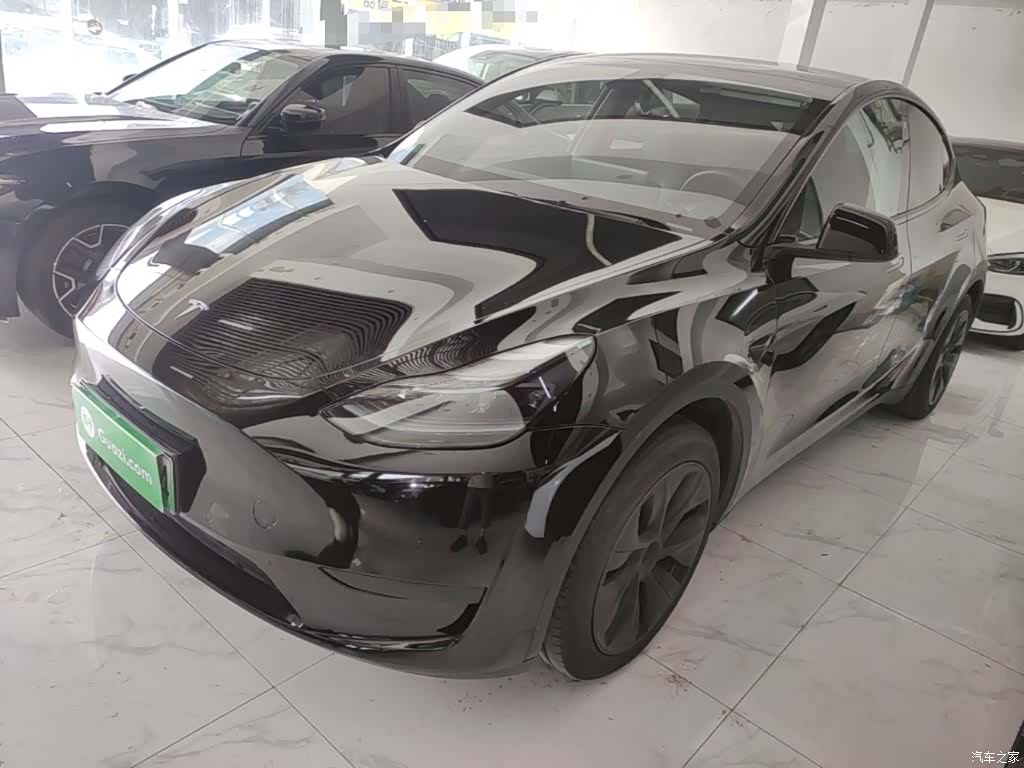 Tesla Model Y, 2024 1