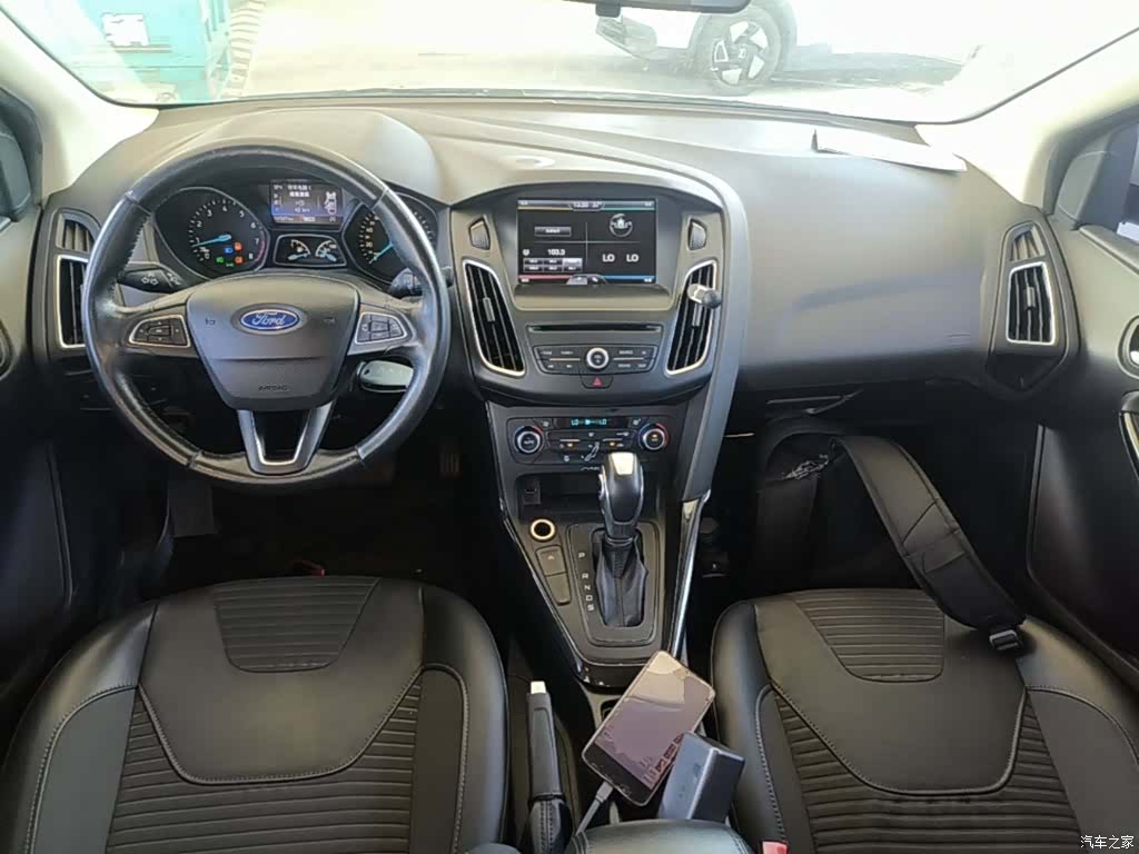 Ford Focus, 2016 10