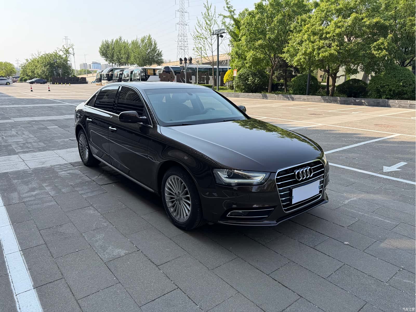Audi A4L, 2016 3
