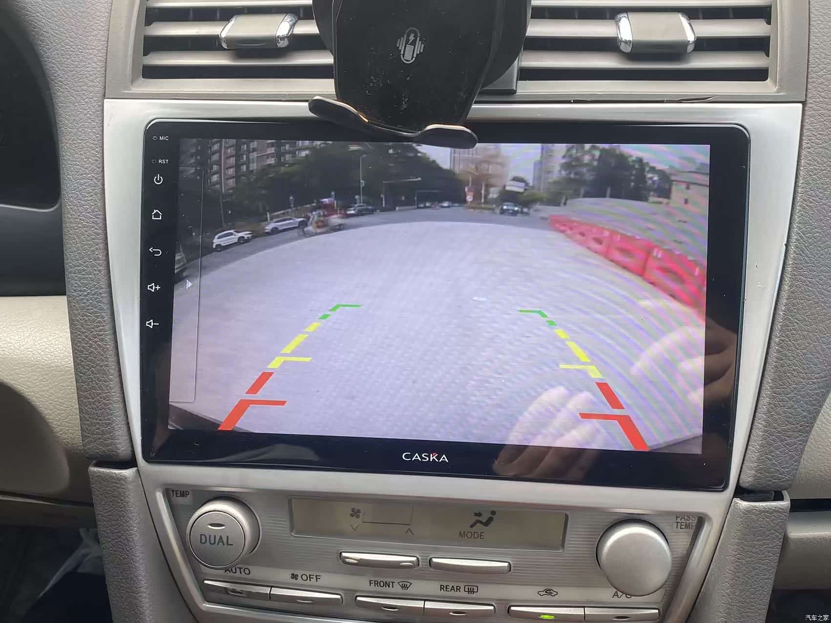 Toyota Camry, 2013 25