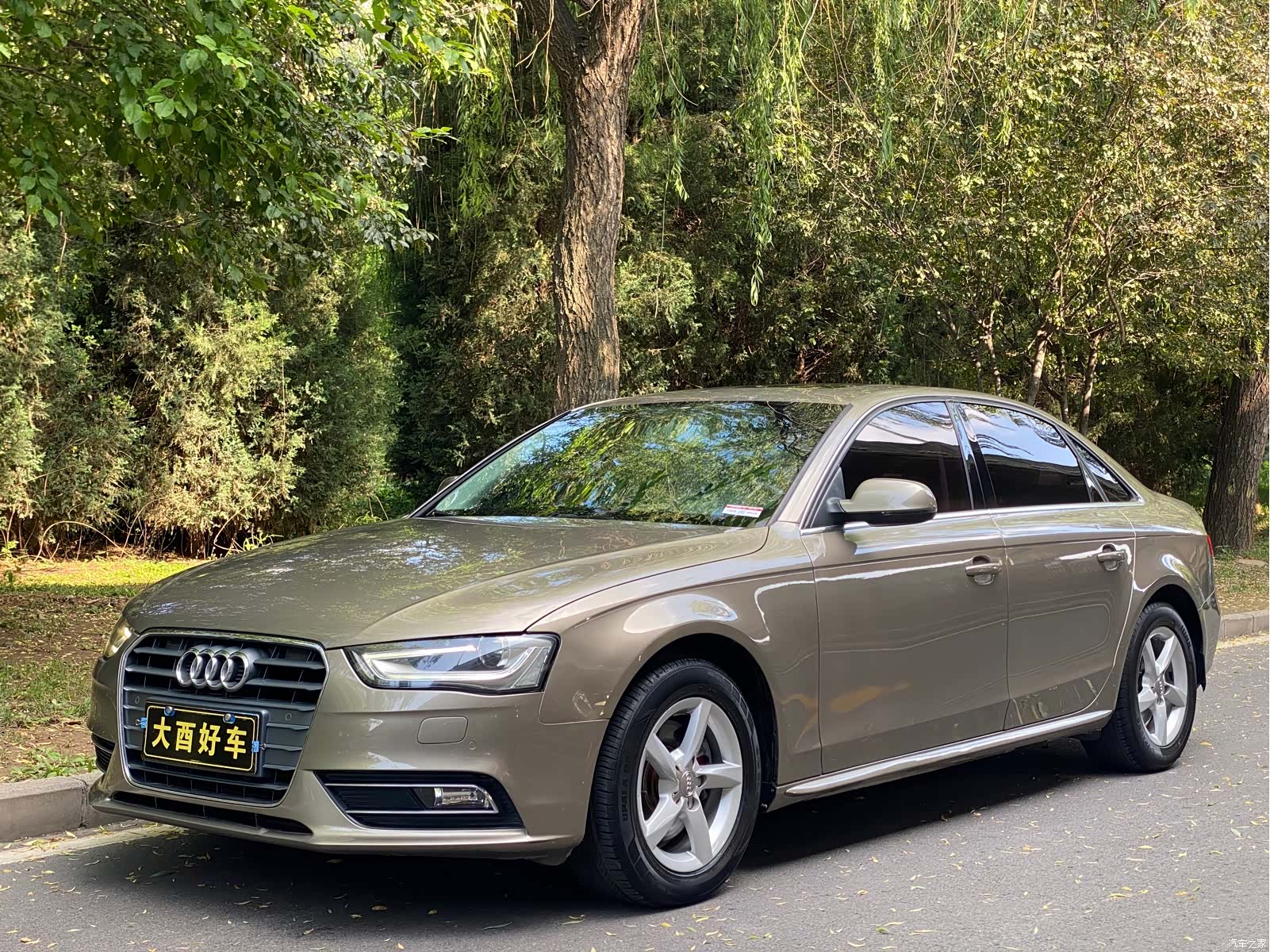 Audi A4L, 2014 1