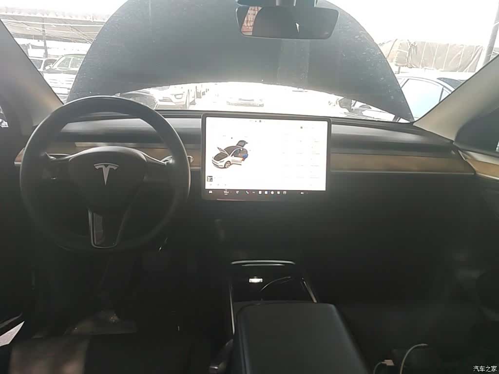Tesla Model Y, 2022 10