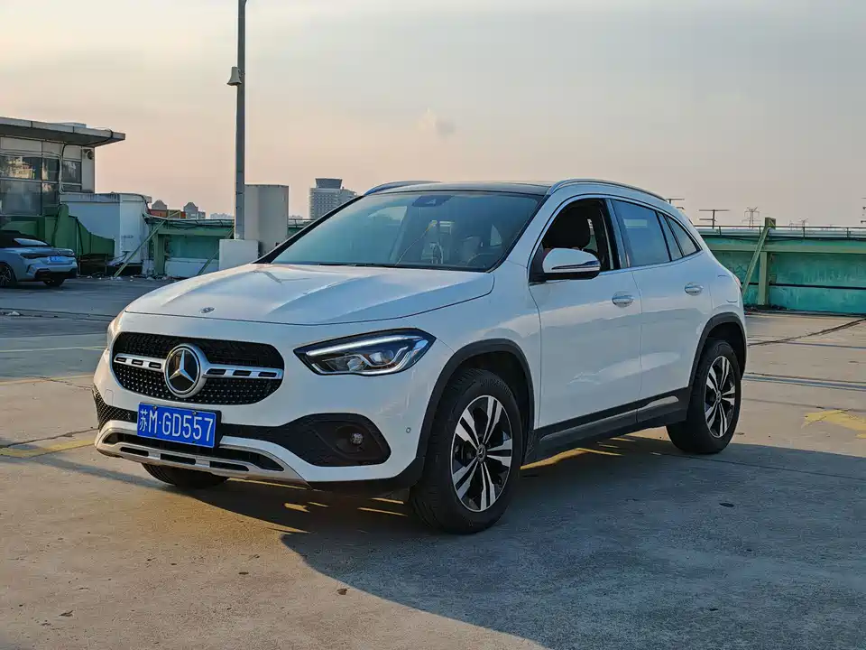 Mercedes-Benz GLA