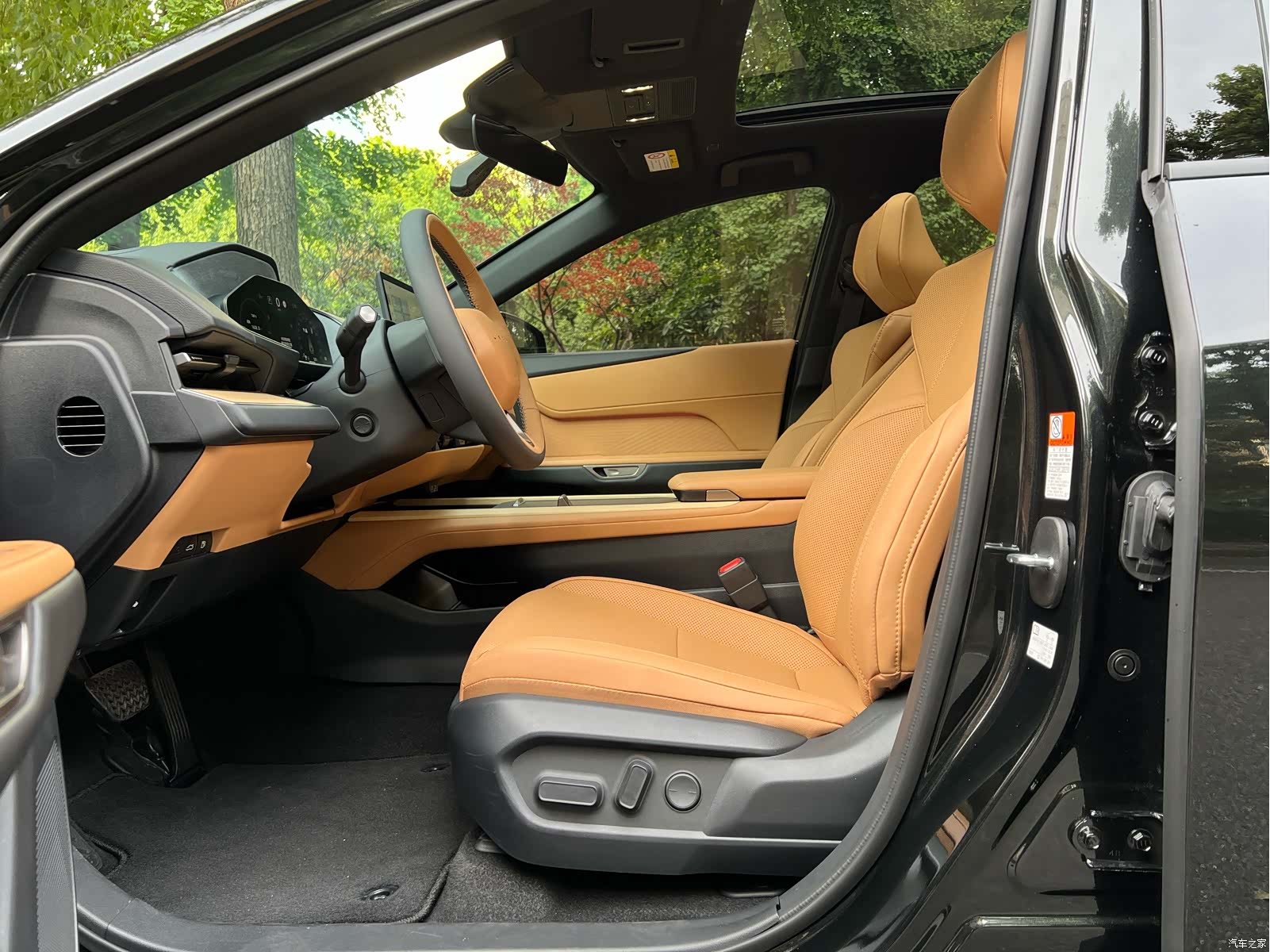 Lexus ES, 2026 8