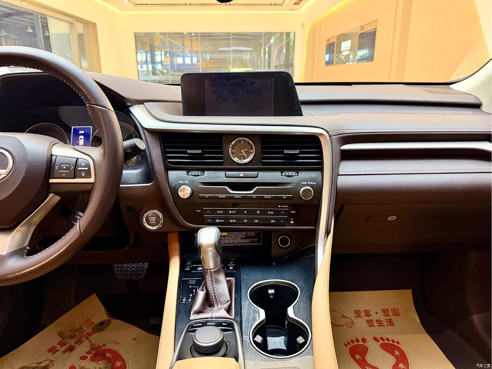 Lexus RX, 2018 12