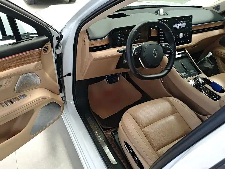 HarmonyOS Ask the world M5