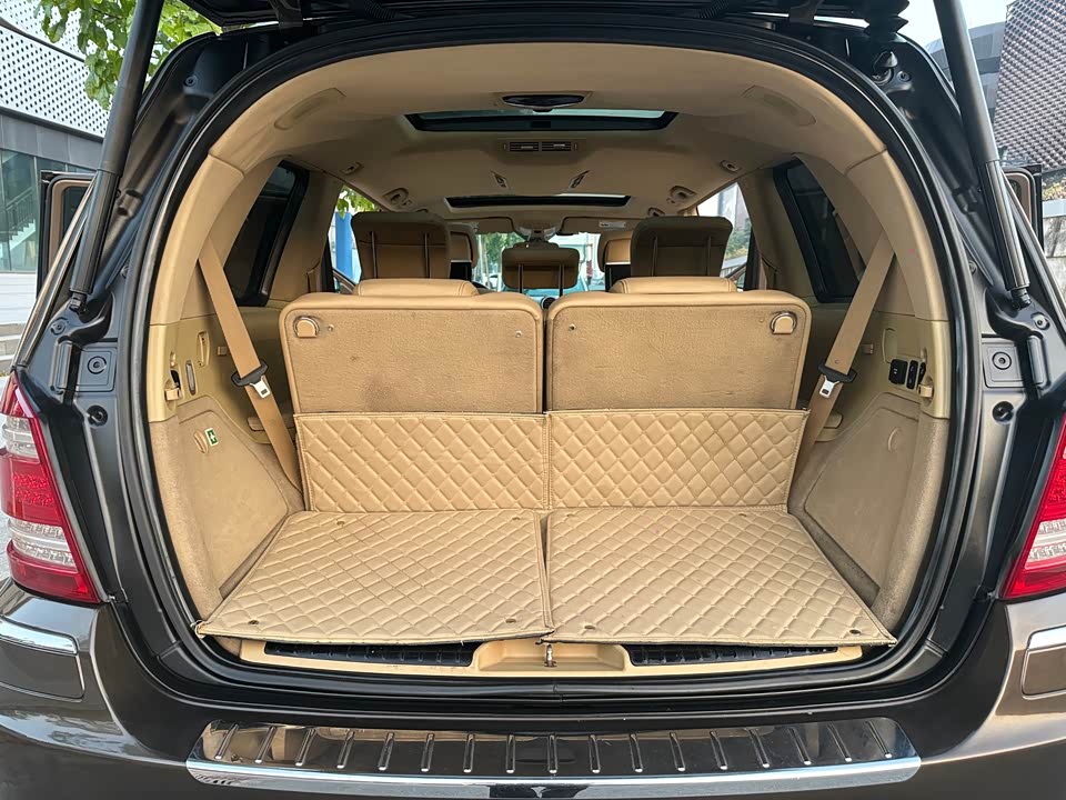 Mercedes-Benz GL grade
