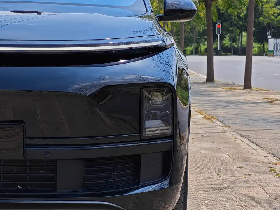 Li Auto Ideal L8
