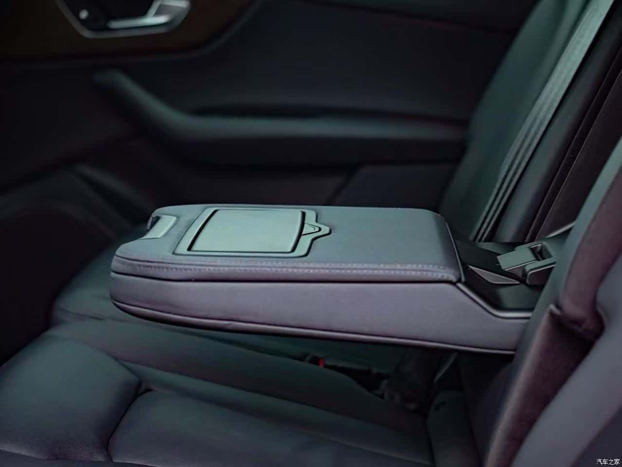 Audi Q7, 2021 26